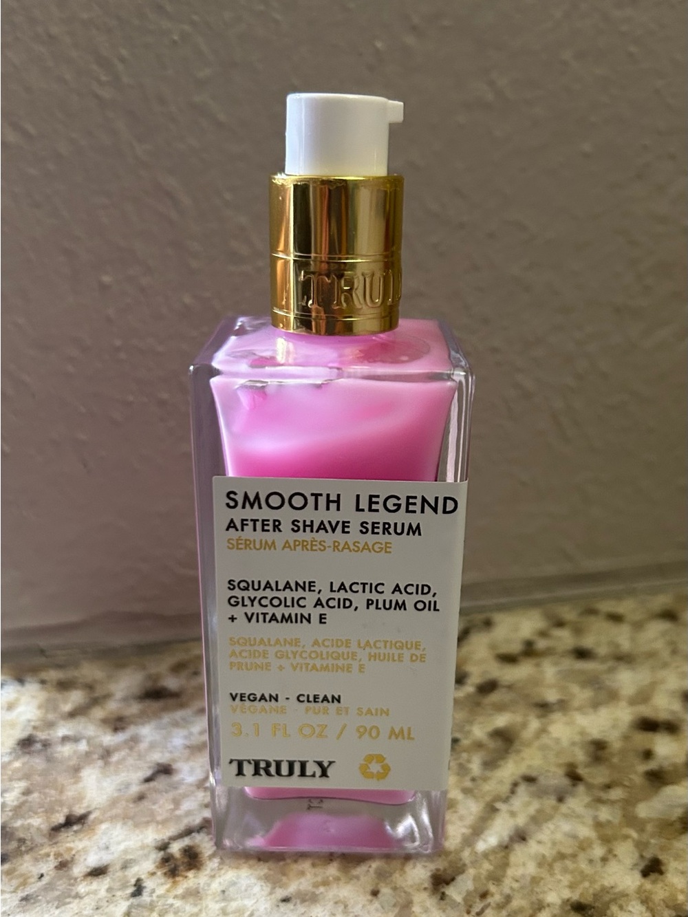 TRULY Smooth Legend After Shave Serum with Gold Pump 3.1 oz